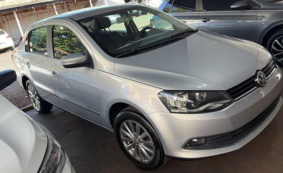 VOLKSWAGEN VOYAGE 1.6 MI COMFORTLINE 8V FLEX 4P MANUAL VOLKSWAGEN VOYAGE 1.6 MI COMFORTLINE 8V FLEX 4P MANUAL